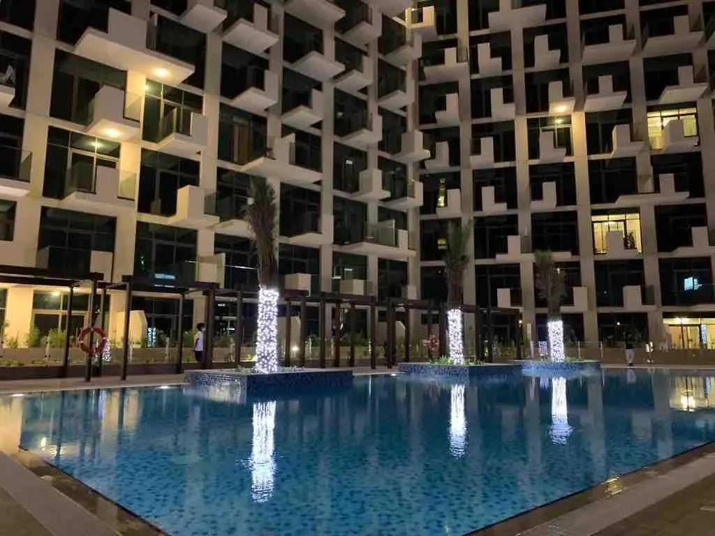 Lägenhet Dubai Skyline & Creek View - Homeyvillas