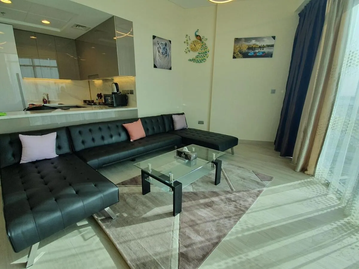 Dubai Skyline & Creek View - Homeyvillas
